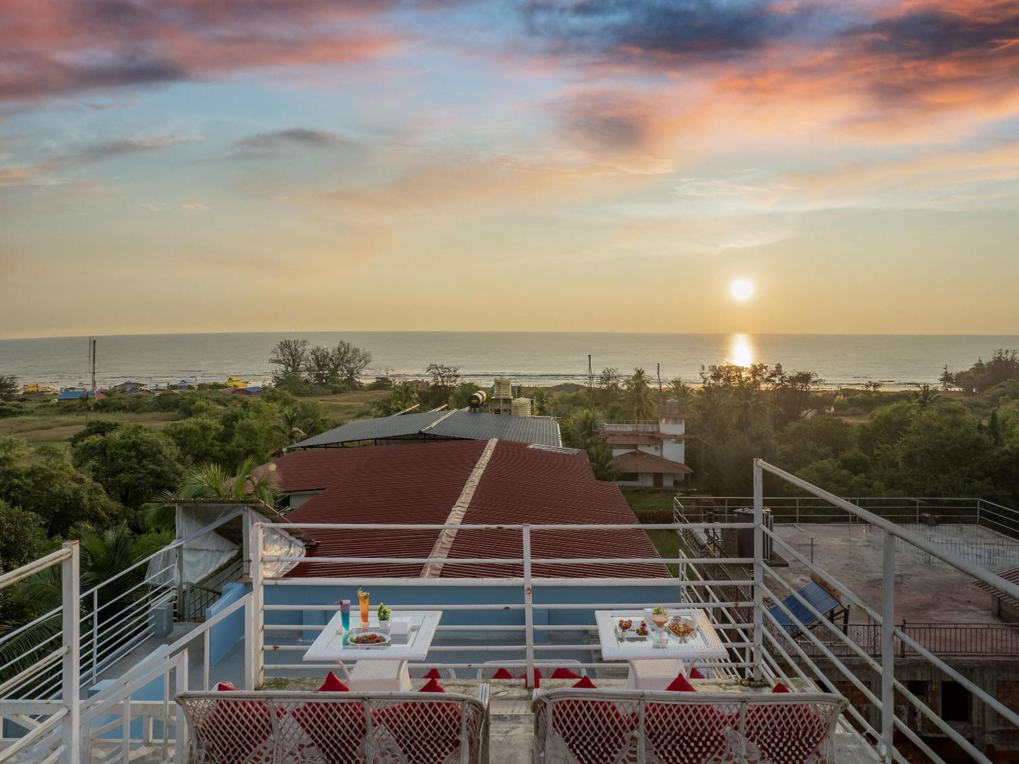 Echor Samara Morjim Goa Sea View Restro Ξενοδοχείο Εξωτερικό φωτογραφία